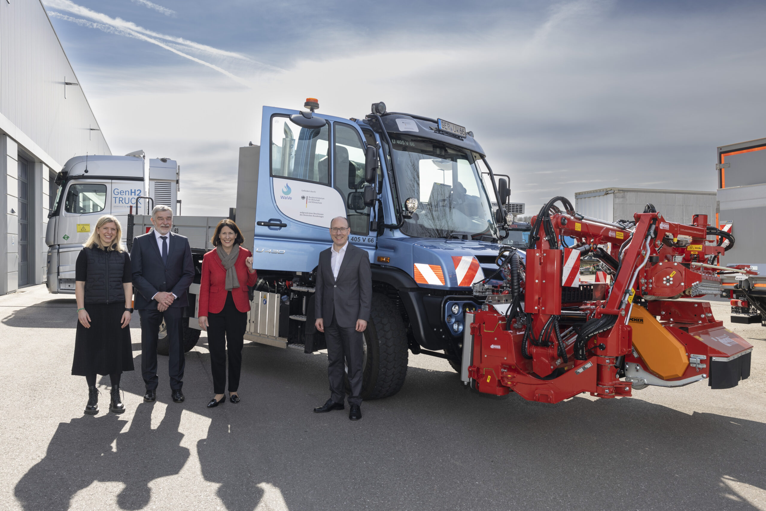 You are currently viewing WaVe: Introduction of UNIMOG demonstrator with hydrogen engine